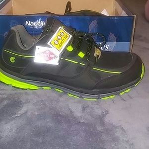 Nautilus saftey footwear BNWT & box